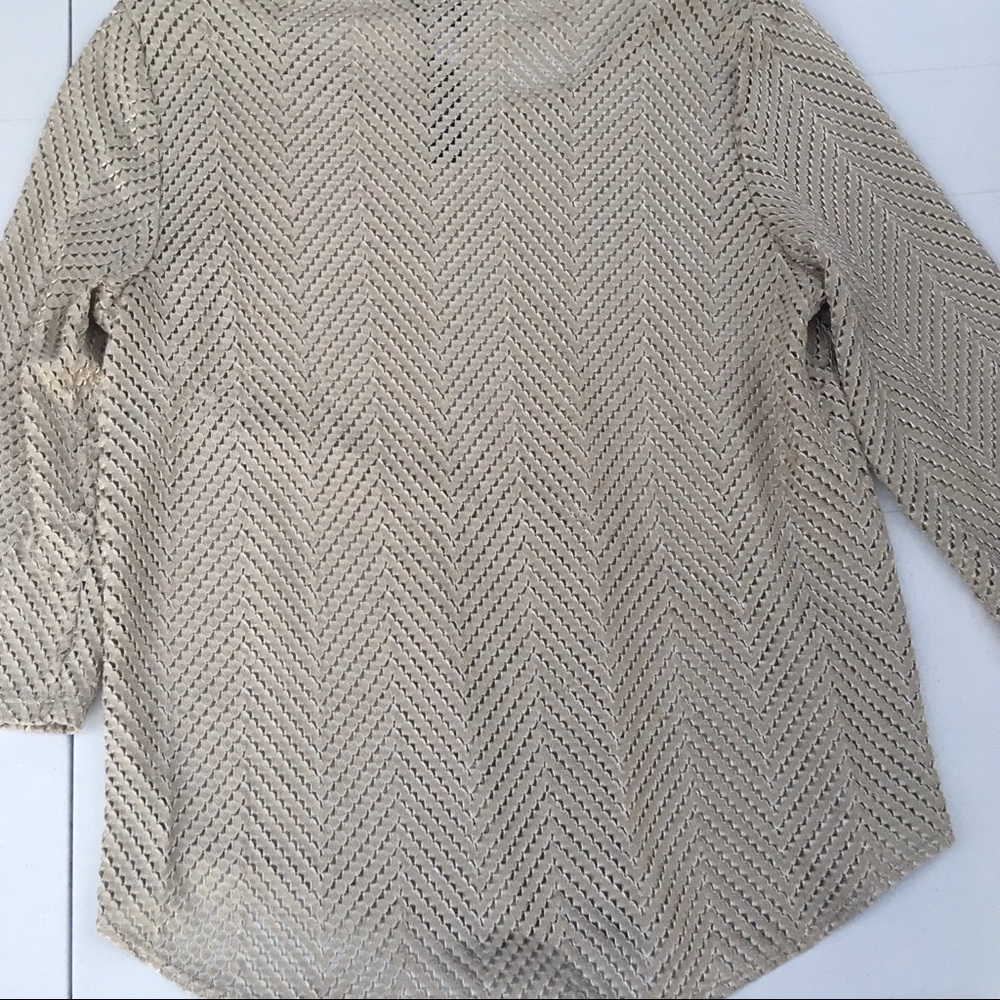 Chico’s Metallic Gold see through Size 2 Top - Picture 3 of 5